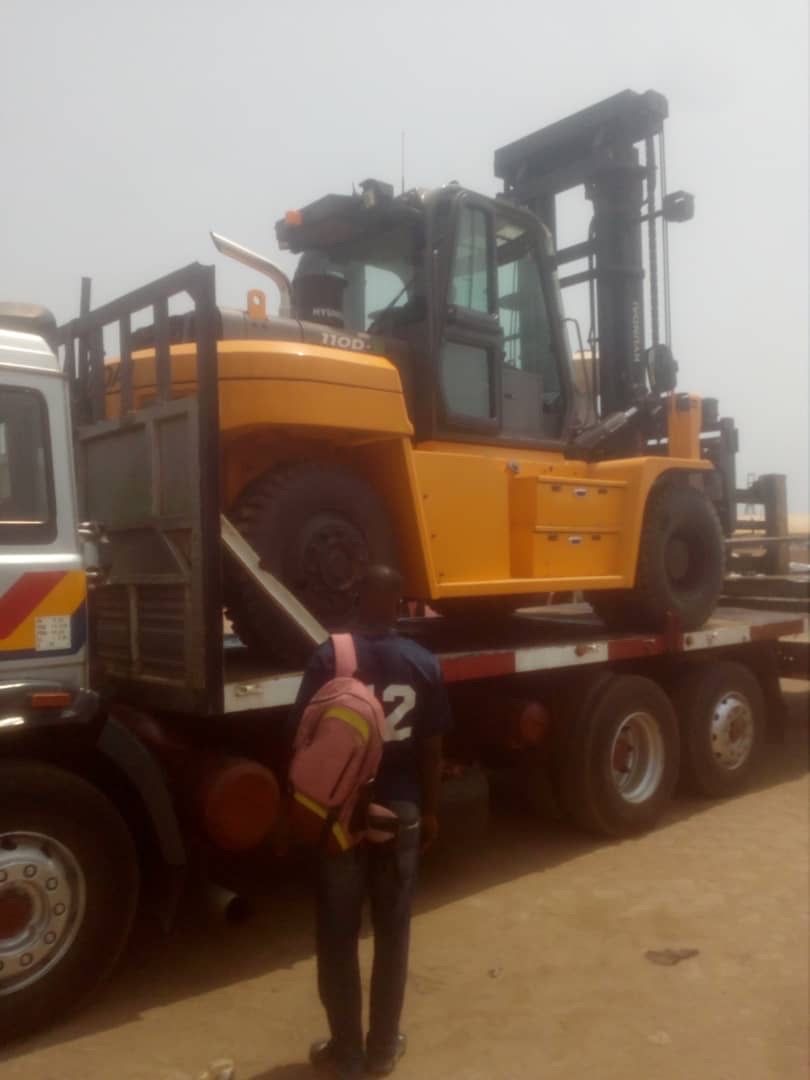 You are currently viewing CHARGEMENT ET LIVRAISON  FORKLIFT DE LOMÉ À NIAMEY