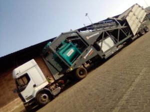 Lire la suite à propos de l’article LIVRAISON D’UN CENTRALE À BÉTON MOBILE DE CHEZ CONSTMACH